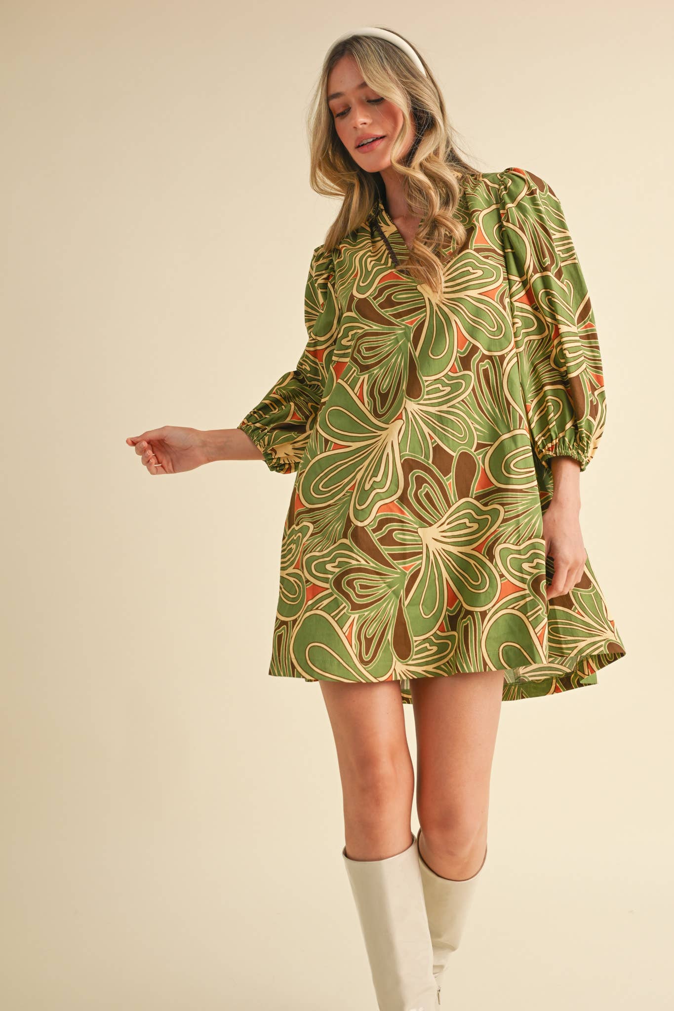 Ruffled V-Neck Mini Dress with Puff Sleeves – Scalloped Trim & A-Line Fit