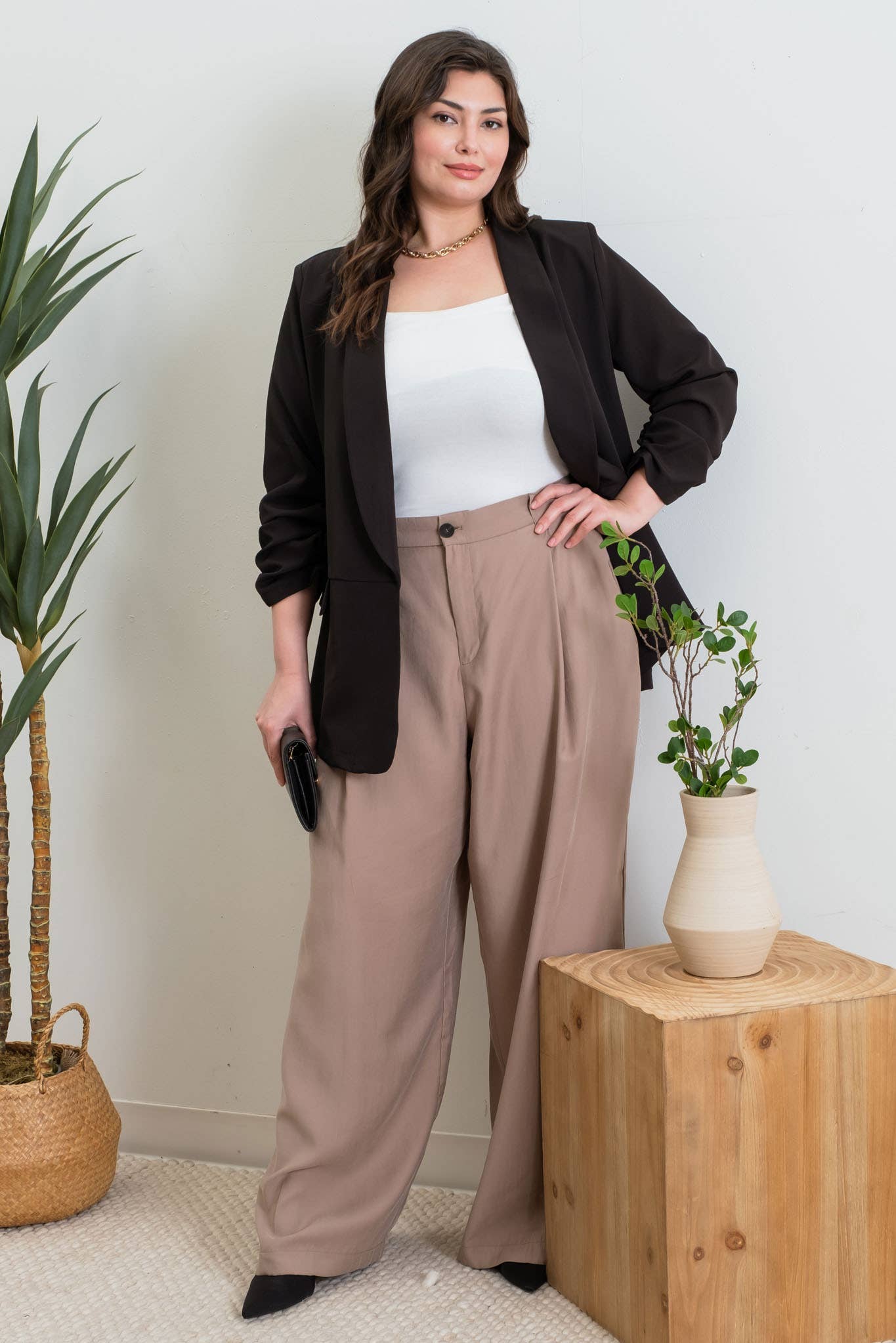 PLUS RUCHED 3/4 SLEEVE SLEEVE BLAZER