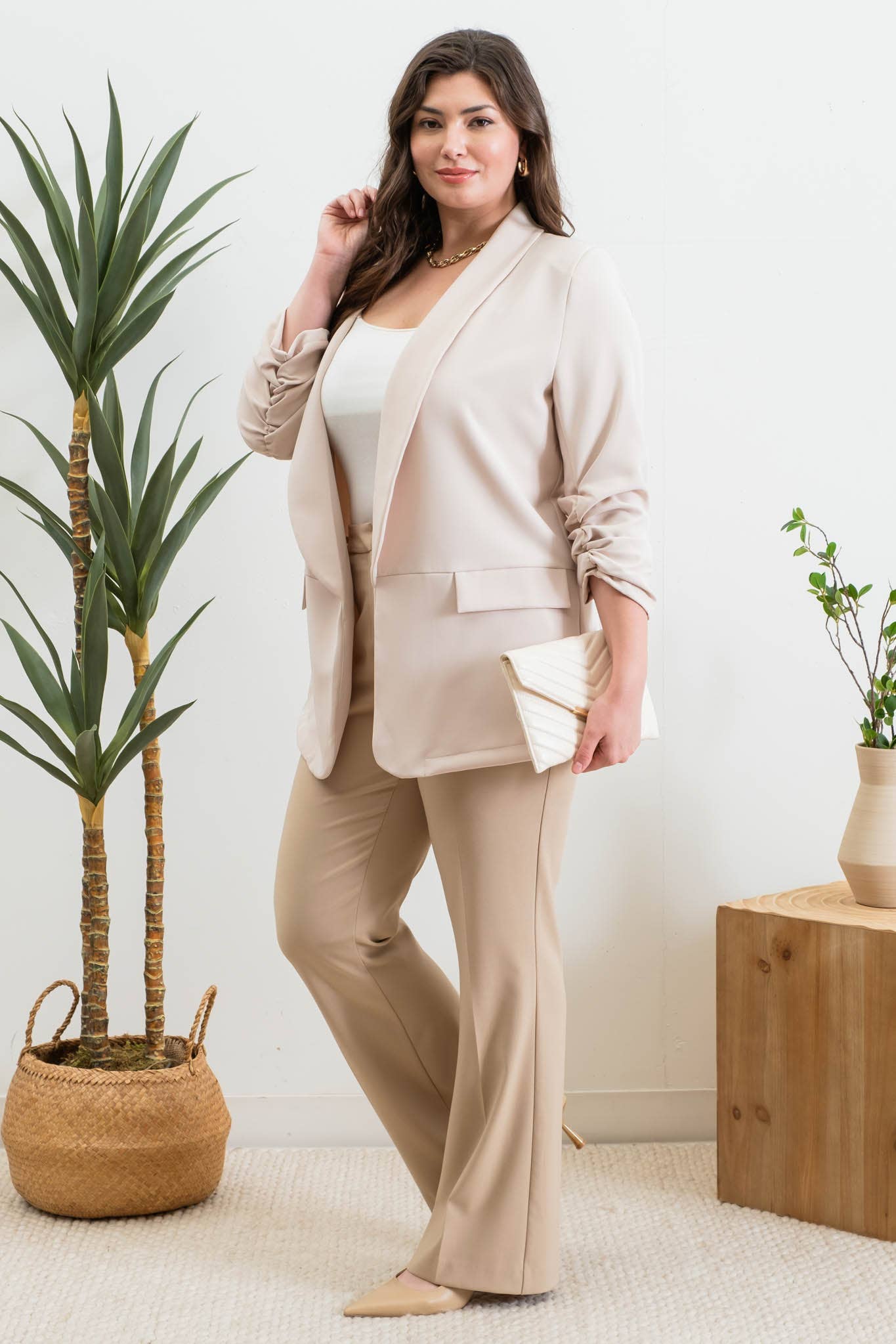 PLUS RUCHED 3/4 SLEEVE SLEEVE BLAZER