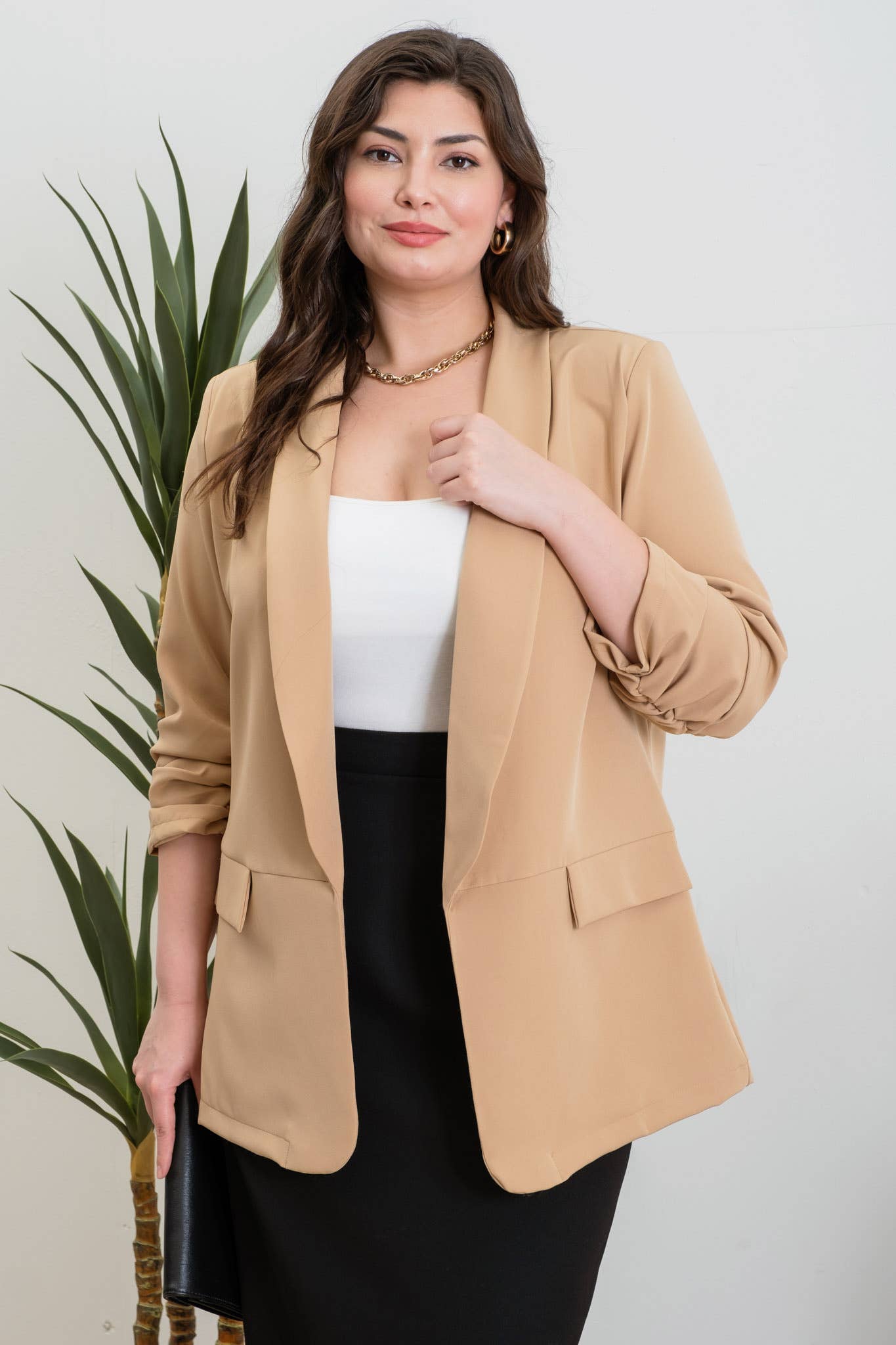 PLUS RUCHED 3/4 SLEEVE SLEEVE BLAZER