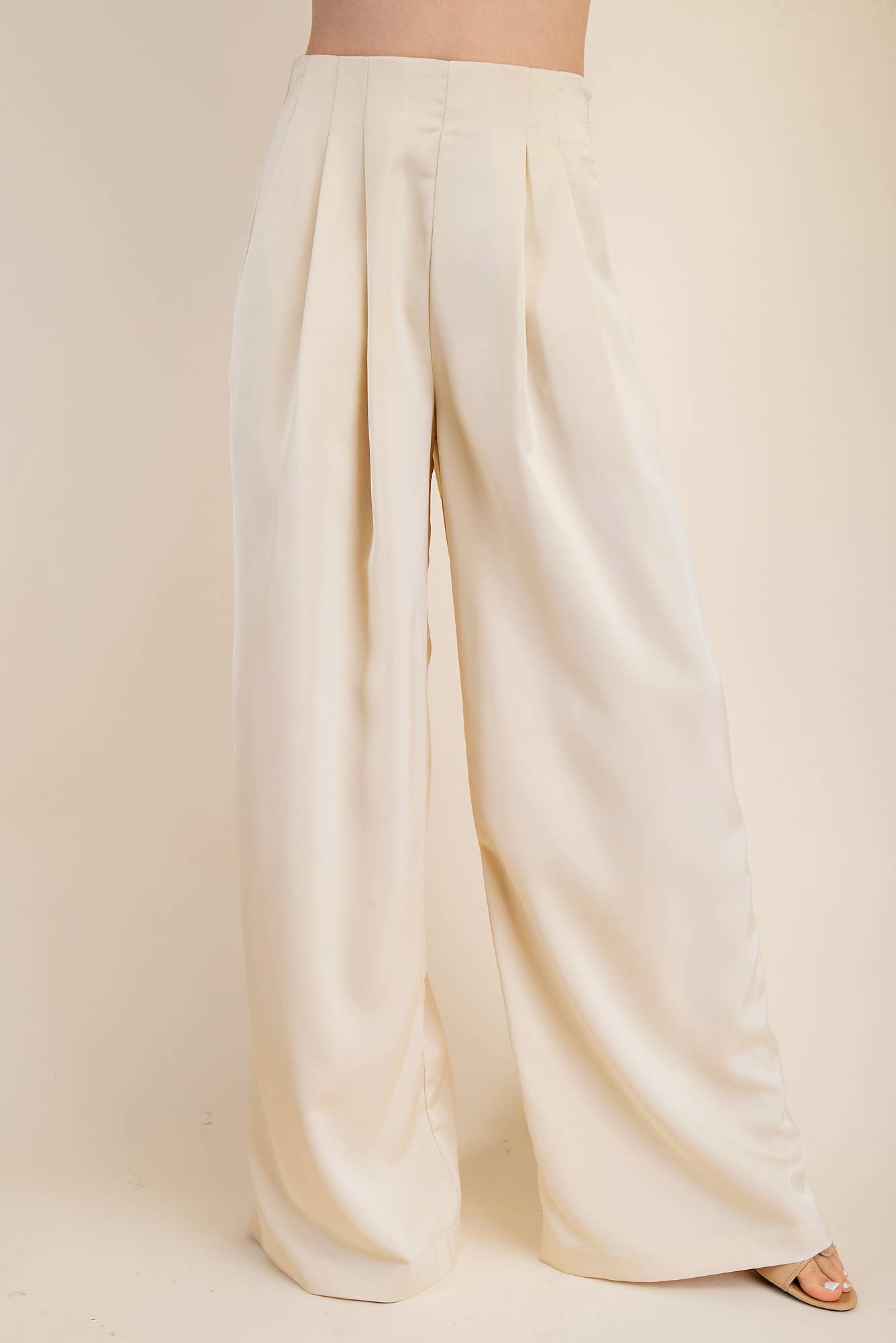 Pleated High-Waisted Wide Pants
