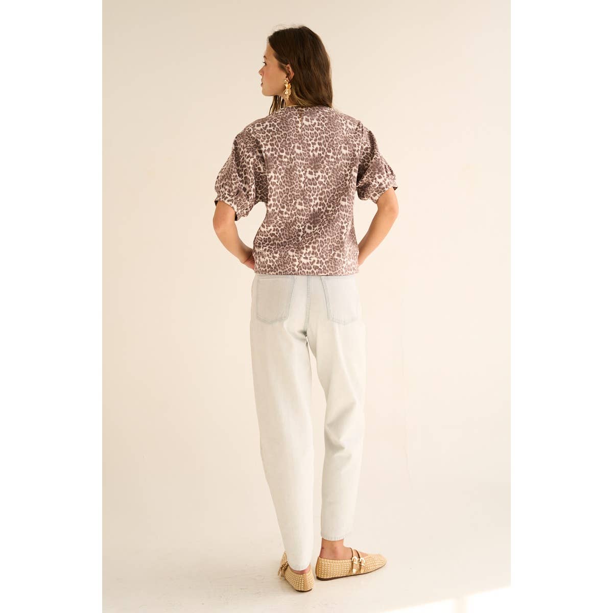 Leopard Knit Top with Puff Half Sleeves – Soft Brown & Cream Preppy Pullover