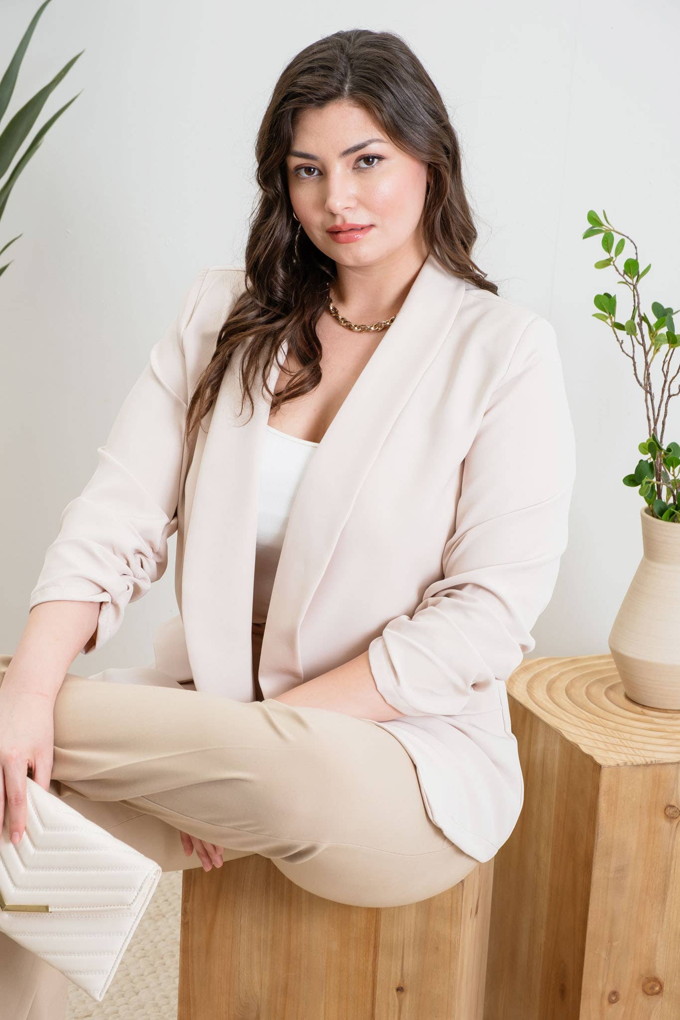 PLUS RUCHED 3/4 SLEEVE SLEEVE BLAZER