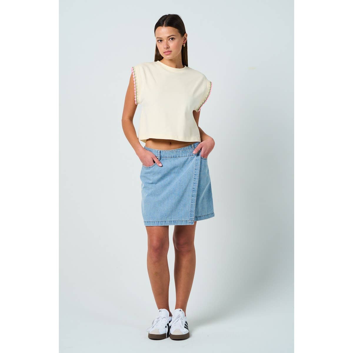 Cotton Drop Shoulder Top with Floral Sleeve Trim – Relaxed & Feminine Fit