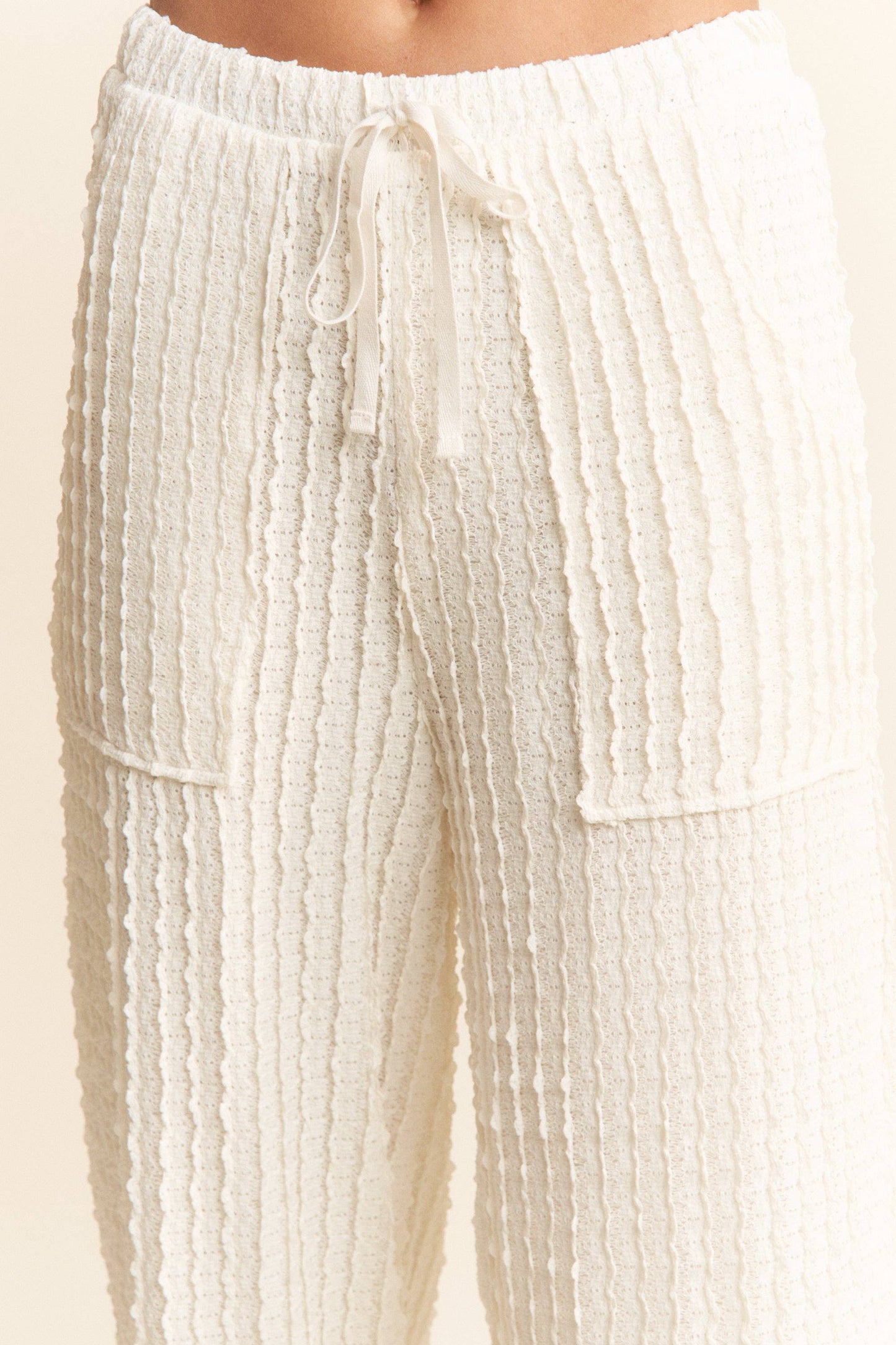 Textured Pants With Elastic Waist And Lining