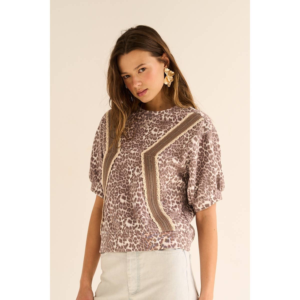 Leopard Knit Top with Puff Half Sleeves – Soft Brown & Cream Preppy Pullover