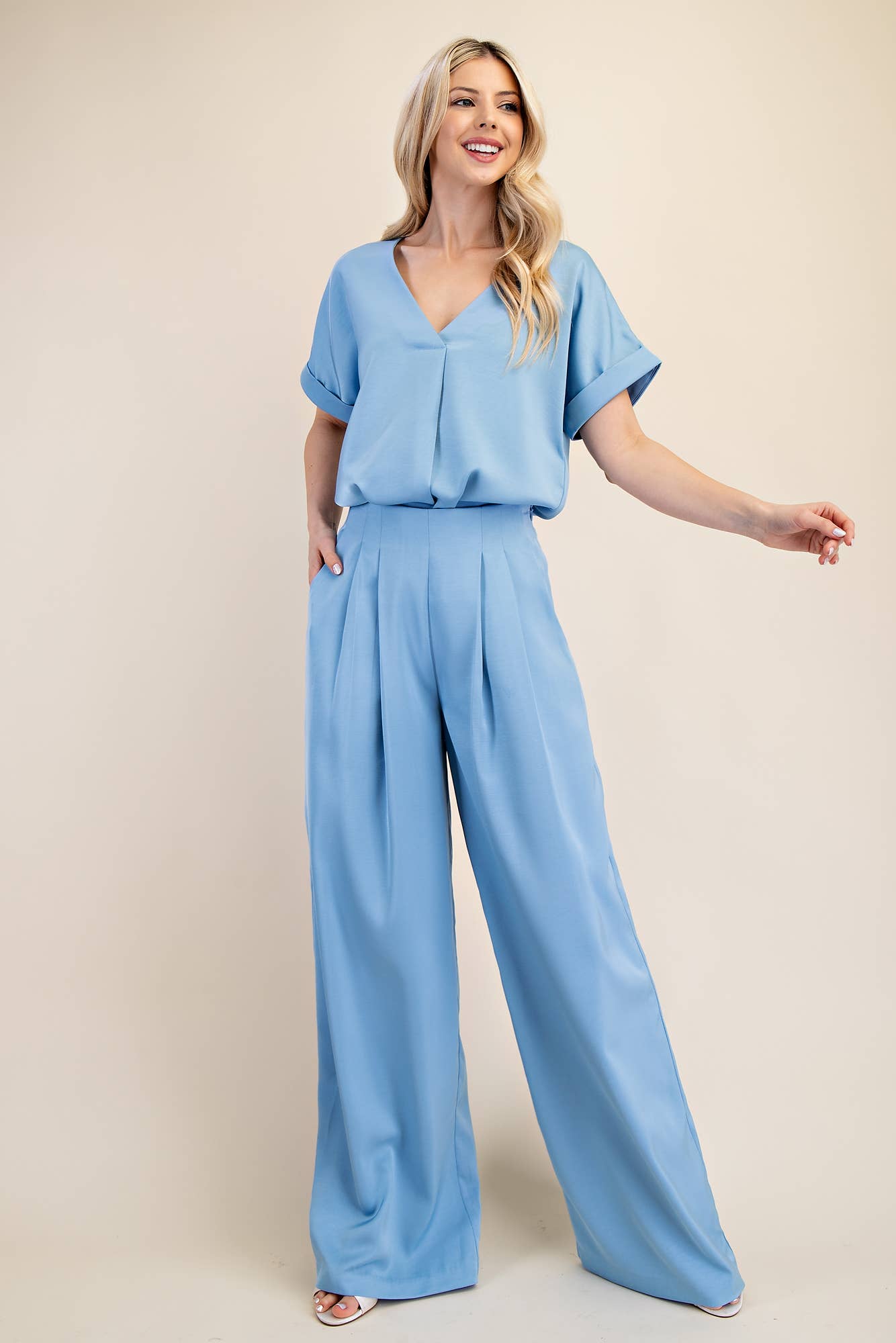 Pleated High-Waisted Wide Pants