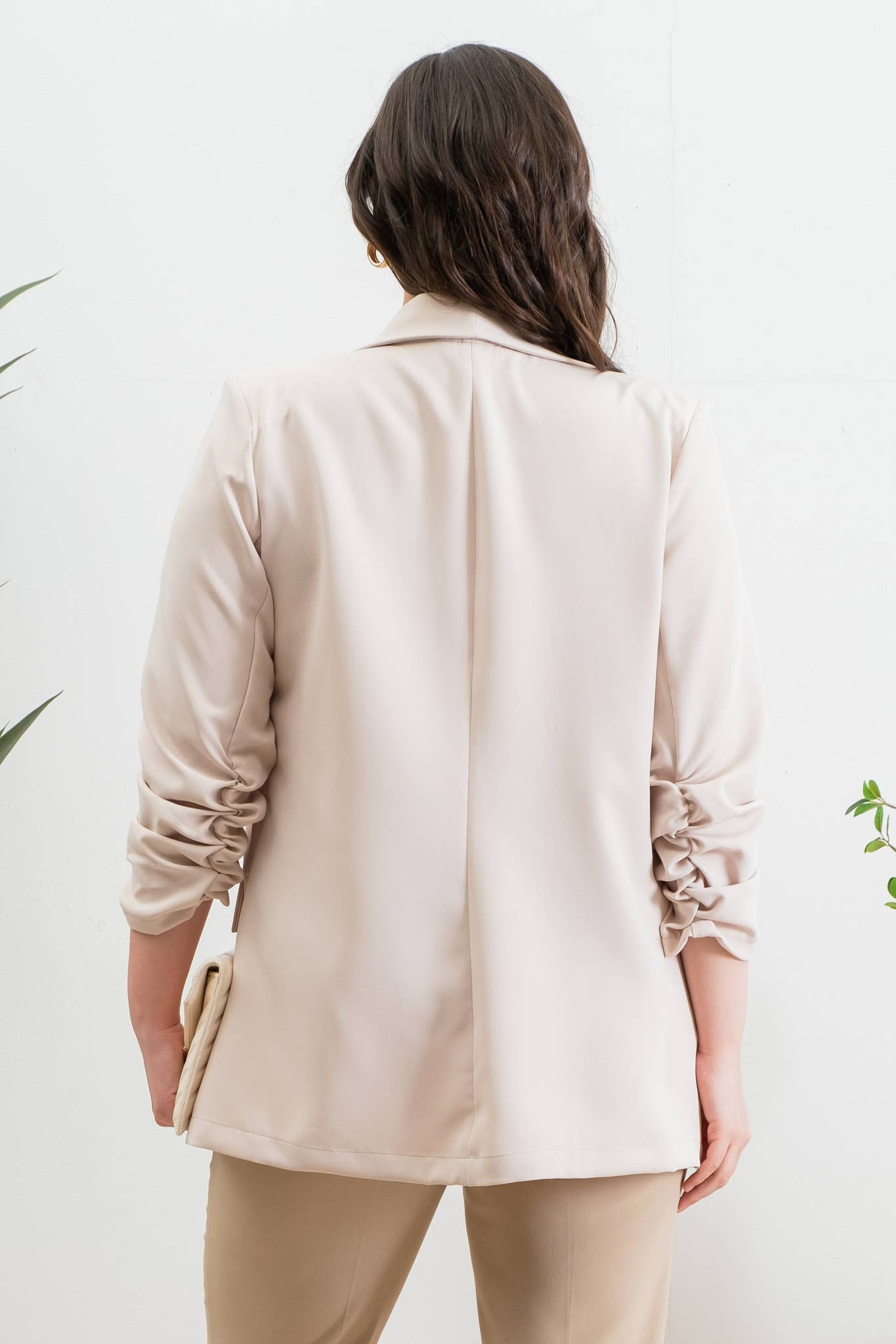 PLUS RUCHED 3/4 SLEEVE SLEEVE BLAZER