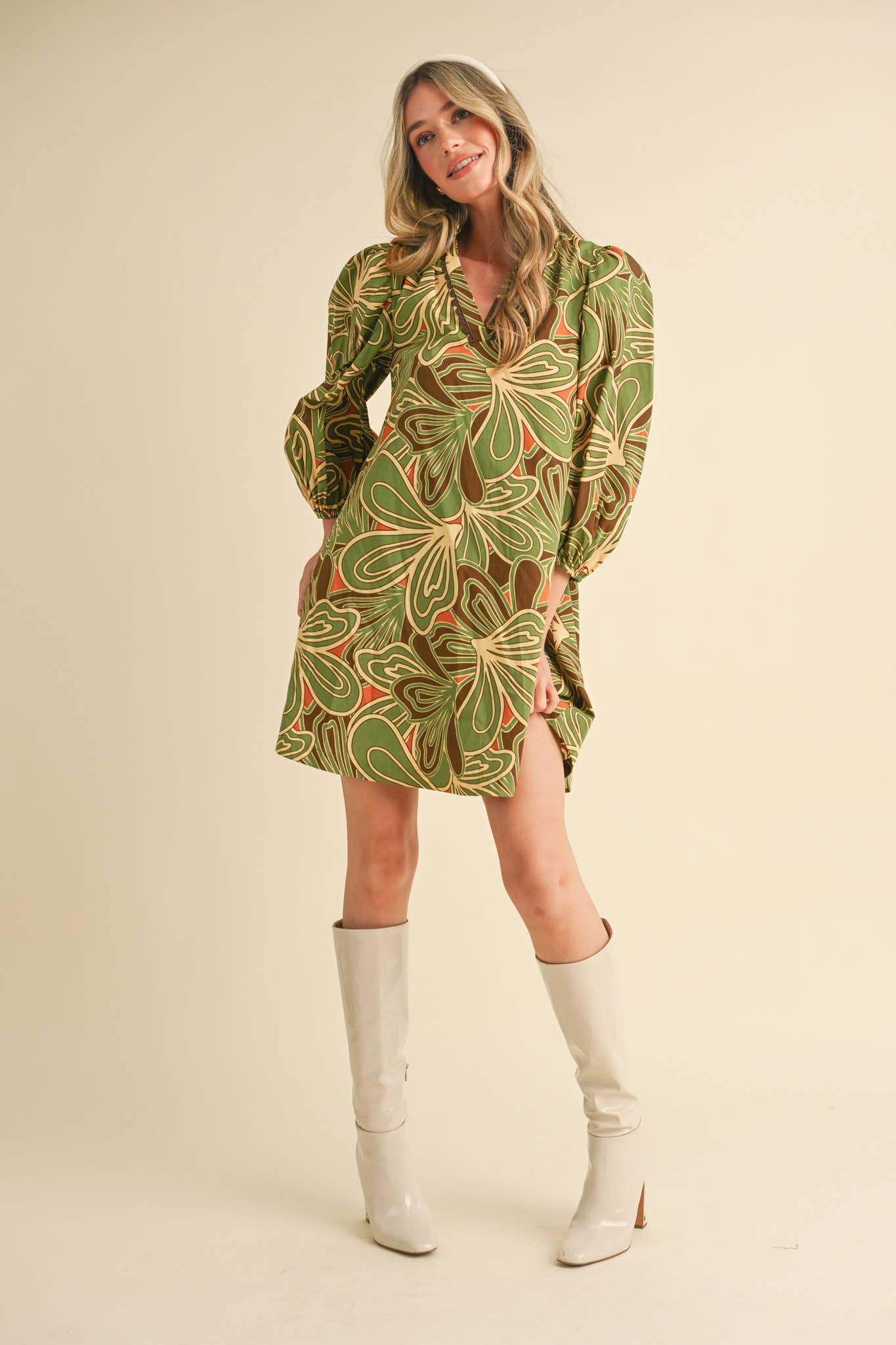 Ruffled V-Neck Mini Dress with Puff Sleeves – Scalloped Trim & A-Line Fit