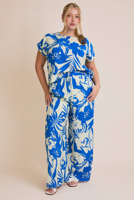 PLUS ROUND NECK SHORT SLEEVE TROPICAL PRINT TOP AND PANTS